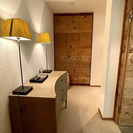 Luxury Walking Distance To Caumasee