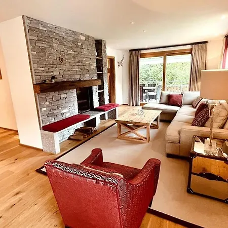 Luxury Walking Distance To Caumasee