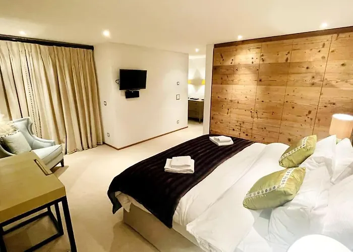 Luxury Walking Distance To Caumasee