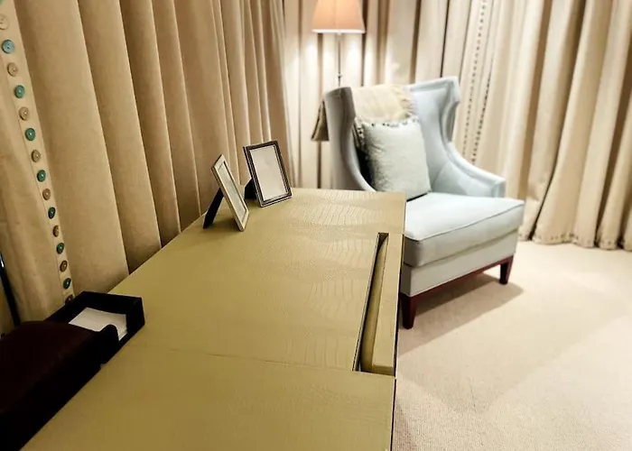 Luxury Walking Distance To Caumasee