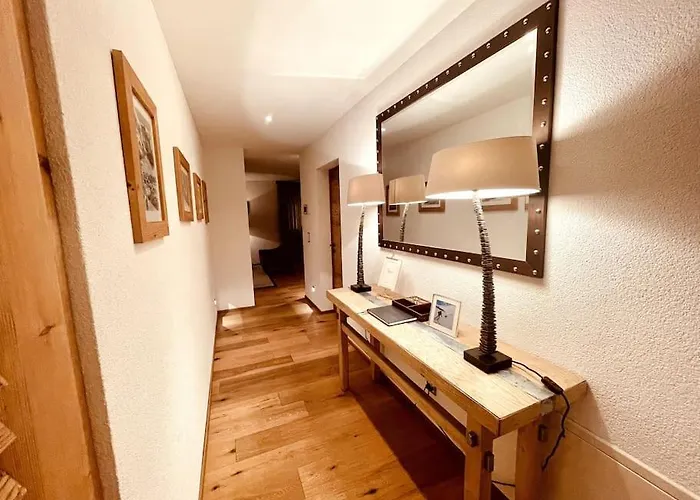 Luxury Walking Distance To Caumasee