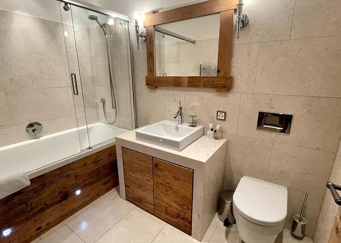 Luxury Walking Distance To Caumasee *