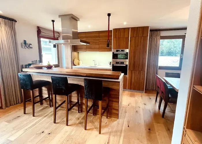 Luxury Walking Distance To Caumasee Daire Flims