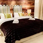 Appartement Luxury Walking Distance To Caumasee *