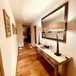 Luxury Walking Distance To Caumasee